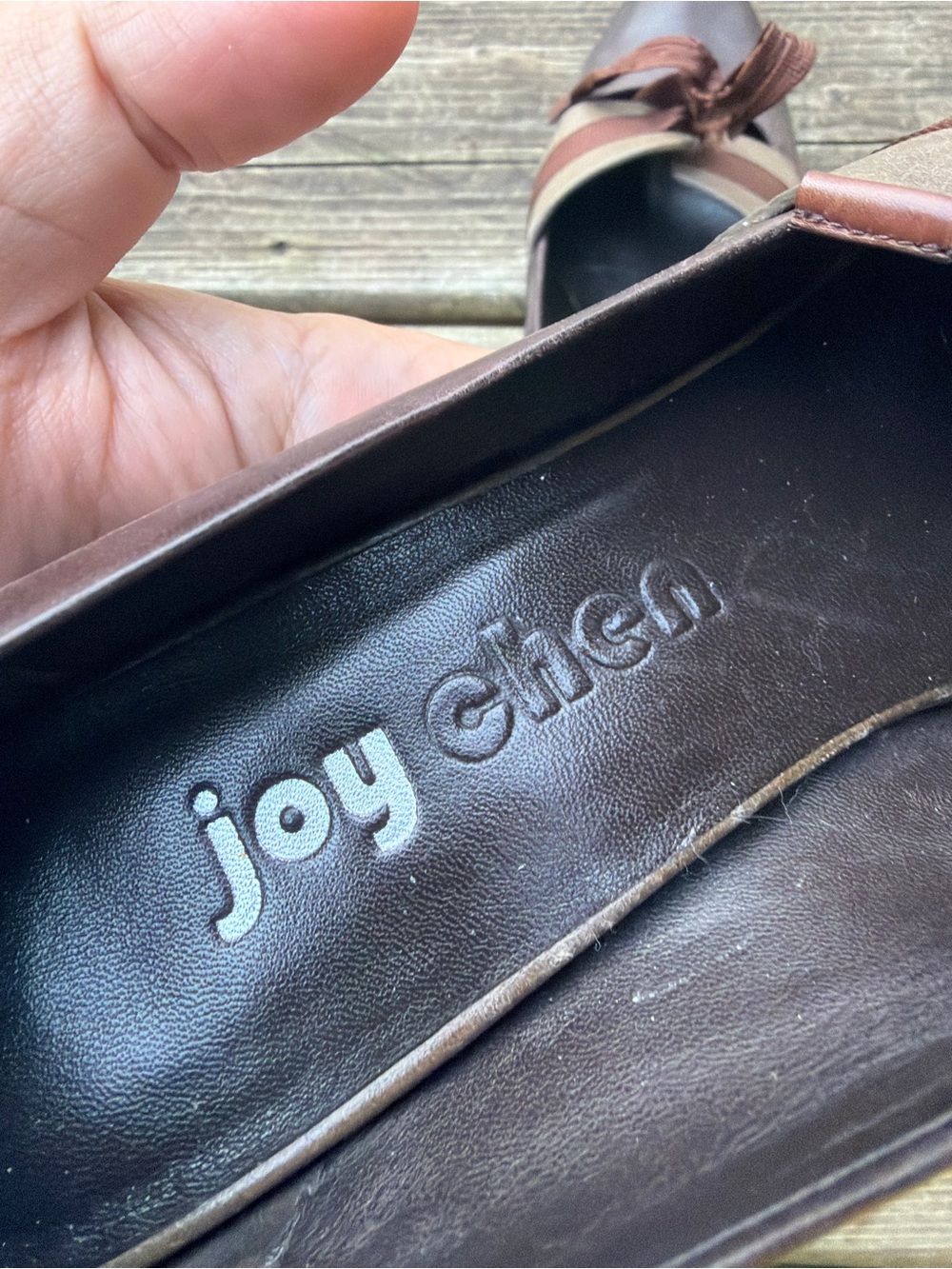 Joy Chen Brown Leather Pumps Size 9 Block Heel Bow Accent Career Office Shoes - Picture 9 of 14
